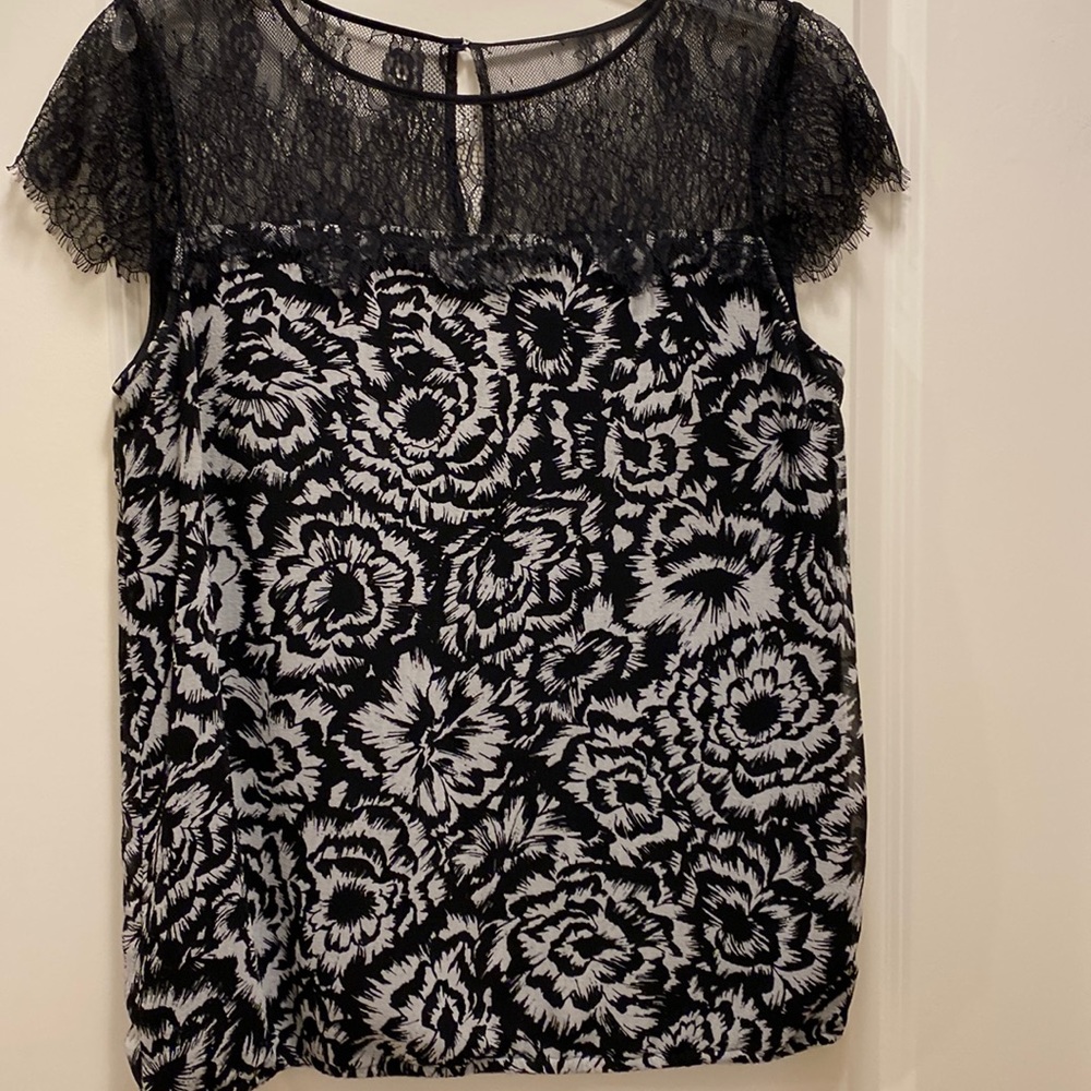 Ann Taylor Black and White Top - Size medium